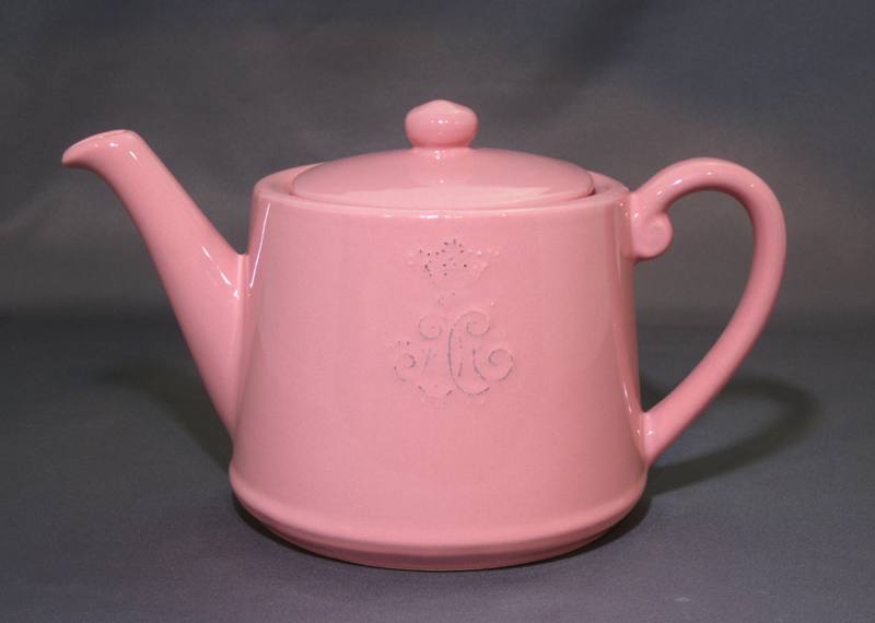 Corona Rosa Tea Pot